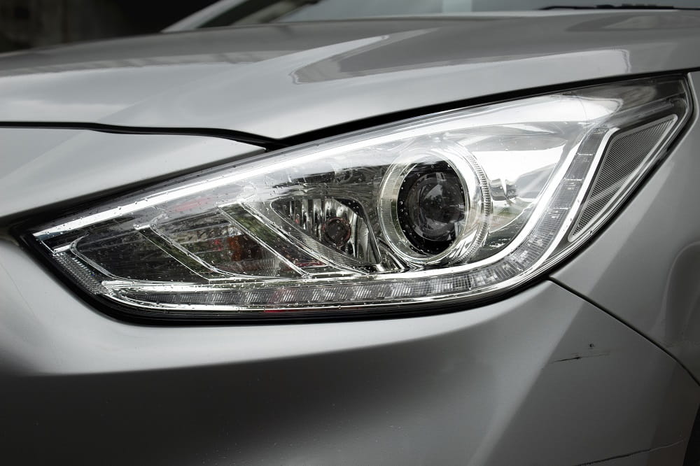 Hyundai Verna SX headlight