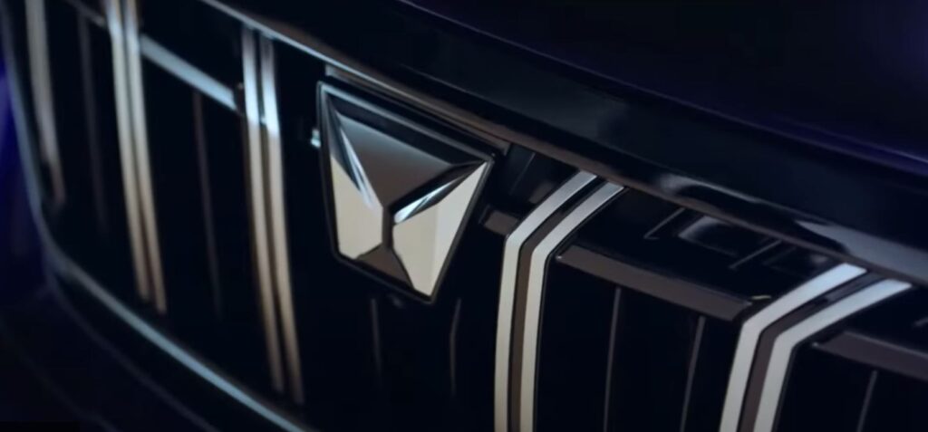 Mahindra SUV logo