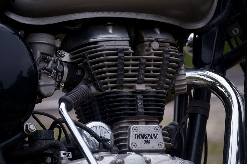 Royal Enfield Classic 350 Gunmetal Grey Engine and Performance