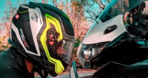 best helmet brands under 2000