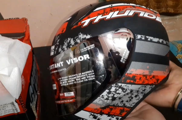 Best Helmet Under 2000